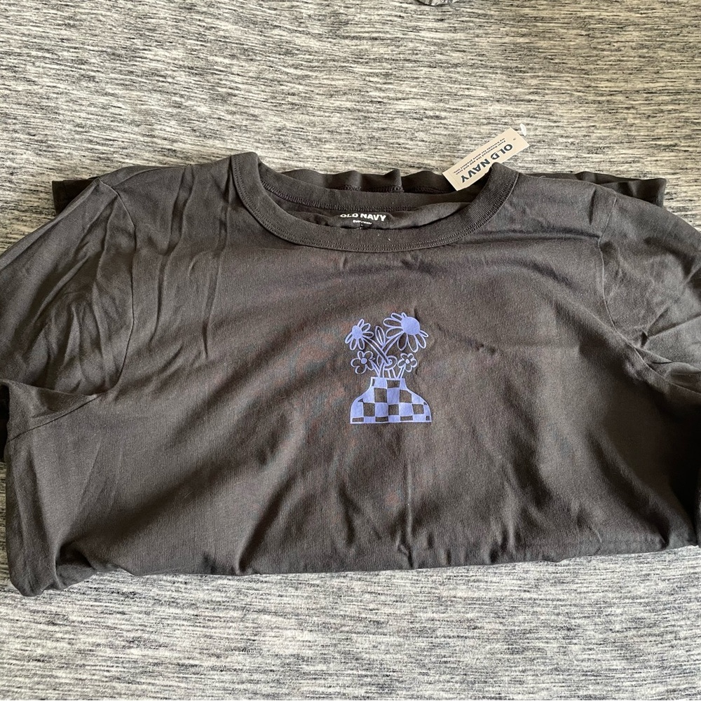 Old Navy Women’s Charcoal Tee with Blue Floral Graphic